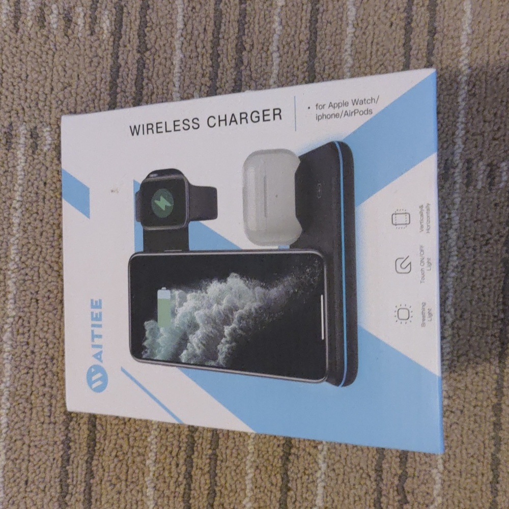 iPhone apple watch and air pods charger